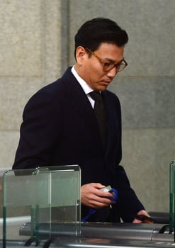 김재열 제일기획 스포츠사업총괄 사장이 지난 27일 오전 서울 서초구 서울중앙지검에 참고인 신분으로 조사를 받기 위해 출석하고 있는 모습. /사진=뉴스1