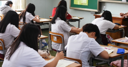 고교 무상교육, 2020년부터 차차 전환… 초중등교육법 개정 추진