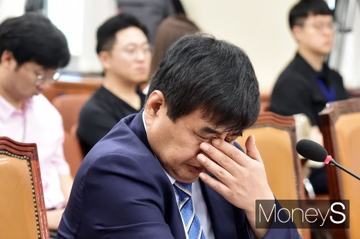 [머니S포토] 한상혁 후보자, 피곤한 기색