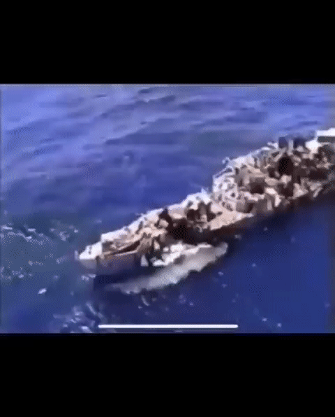 러시아 해군 흑해 함대 소속 순양함 모스크바함 침몰로 추정되는 영상 /영상=트위터