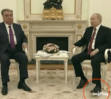 지난 16일(현지시간) 에모말리 라흐몬 타지키스탄 대통령과 회담하는 블라디미르 푸틴 러시아 대통령/사진=트위터