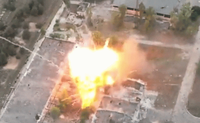 우크라이나 방위군이 공개한 러시아 박격포 파괴 장면./영상=트위터