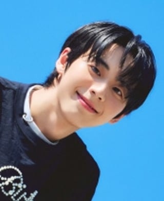 아홉 서정우
