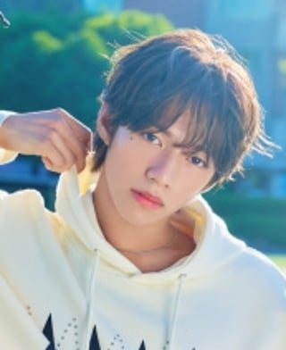 아홉 제이엘