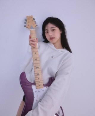 QWER 히나