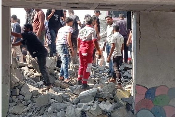 Cầu thủ bóng chuyền Iran '20 người thiệt mạng' đã trốn thoát khỏi trường học, phòng tập thể dục... Thảm họa khủng khiếp trong các cuộc không kích của Mỹ và Israel