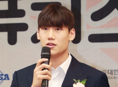 박정웅