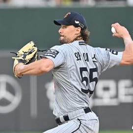 '대전 예수'가 한화 선두 지켰다! 156㎞+KKKKKKKKK 대호투,  파죽의 5연승