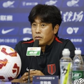 '통역 해고→상의 없이 선수 이적' 中 갑질에 서정원 폭발