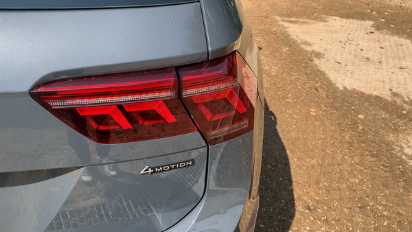 폭스바겐 티구안 2.0 TDI 4모션 프레스티지의 시퀀셜 라이팅 /사진=이강준 기자