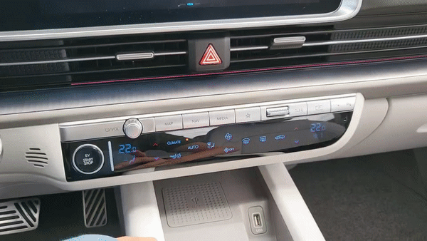 현대차 아이오닉6 통풍시트. 작동시키는데 여러 단계를 거쳐야 한다/사진=이강준 기자