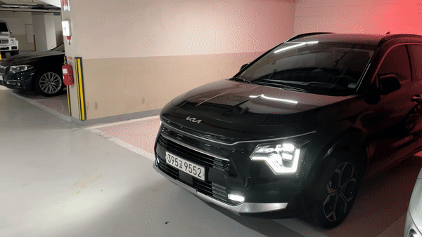 니로 하이브리드 파킹 어시스트/사진=이강준 기자