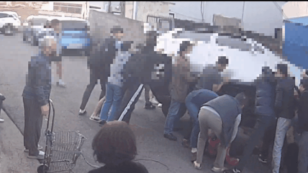 음주운전 차량에 깔려 있던 친구의 할머니를 어른들과 함께 구한 제주도의 중학생들 / 영상=뉴스1