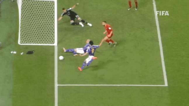 오심 논란을 불러온 미토마의 크로스 당시 골라인 카메라에 잡힌 모습. /사진=FIFA 갈무리 