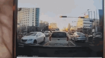  지난 9일 오전 8시21분 대구 중구 서성로2가 서성네거리에서 11중 추돌사고가 발생했다./사진=보배드림