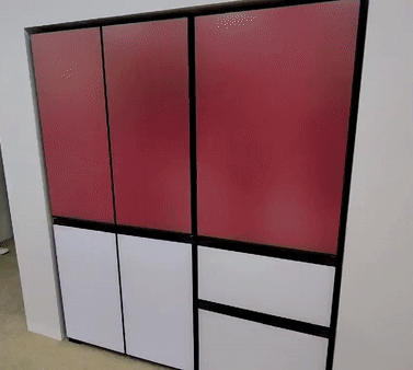 23일 서울 삼성동 코엑스 '2023서울리빙디자인페어' 전시장에 마련된 LG전자 전시관에서 무드업 냉장고의 색상이 변화하고 있다./사진 = 오진영 기자