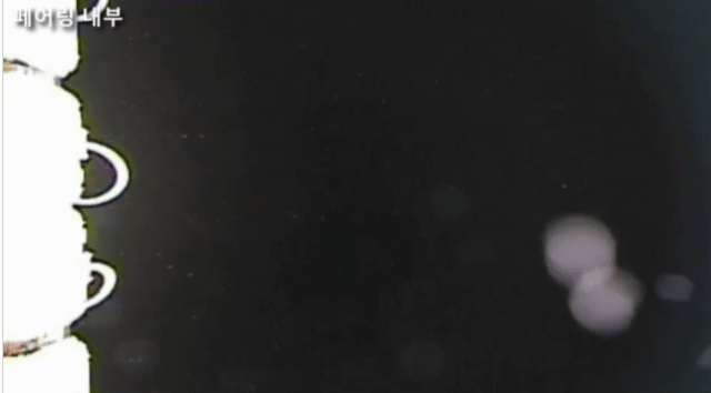 누리호 3단부에 실린 '차세대 소형위성 2호'가 발사 13분여 뒤 우주 공간에서 분리되고 있는 모습. / 영상=한국항공우주연구원