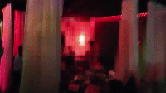 서울경찰청은 2022년 6월 24일 밤 11시쯤 서울 강남구 신사동에 있는 클럽에서 음행매개 등 혐의를 받는 업주 A씨와 종업원 2명을 검거했다고 밝혔다. 영상은 단속된 클럽의 내부 모습.(영상은 기사와 무관) /영상제공=서울경찰청 