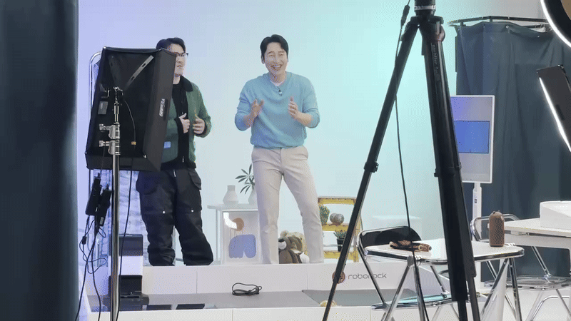 지난 19일 저녁 서울 서초구 방배동 CJ온스타일 사옥에서 진행된 '전자전능' 라이브커머스(라방) 첫 촬영 현장.  /영상=하수민기자