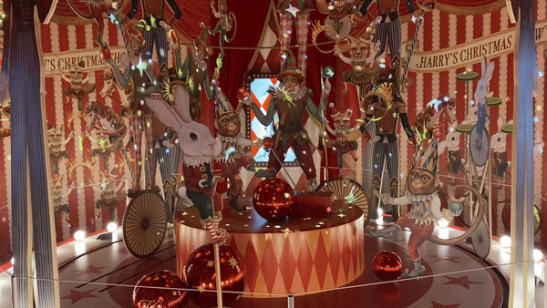 더현대 서울 '움직이는 대극장'. /영상=하수민기자 