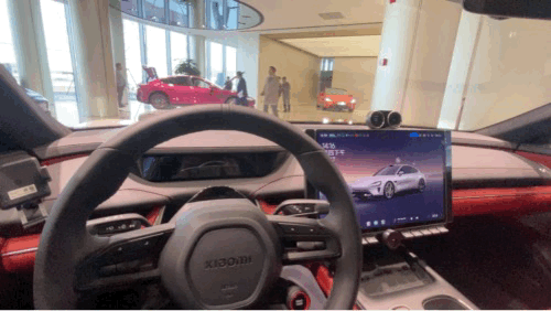 공장 쇼룸에서 탑승해본 샤오미 첫 전기차 SU7./사진=우경희 기자