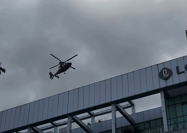 23일 오후 서울 동대문구 청량리역에서 진행된  '2025 동대문구 안전한국훈련'에 동원된 소방헬기 모습. /사진=김지현 기자