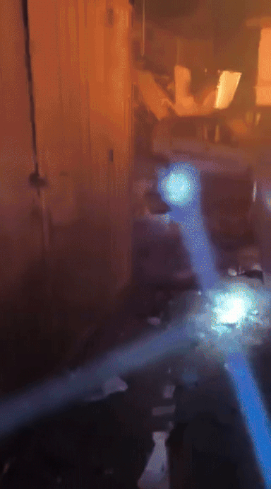 14일(현지시간) 오후 인도 북부 카슈미르의 한 경찰서에서 보관 중이던 폭발물이 폭발해 경찰관 등 최소 9명이 사망하고 29명이 다쳤다. /영상=x