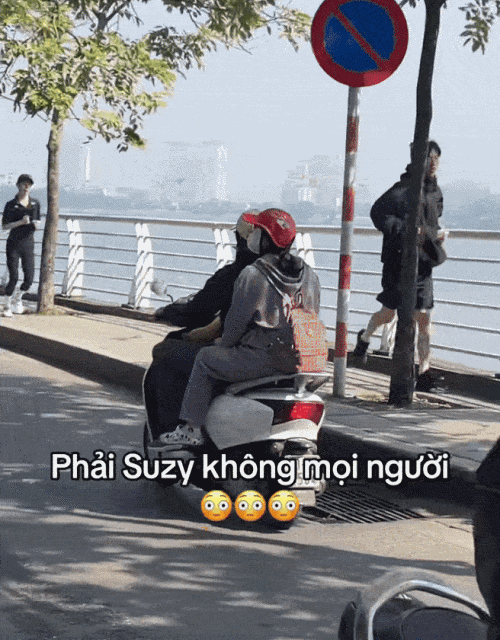 배우 수지와 김선호가 베트남 하노이의 한 호수 근처에서 함께 러닝을 즐기는 모습이 포착돼 현지 온라인상에서 화제가 됐다./사진=온라인 커뮤니티