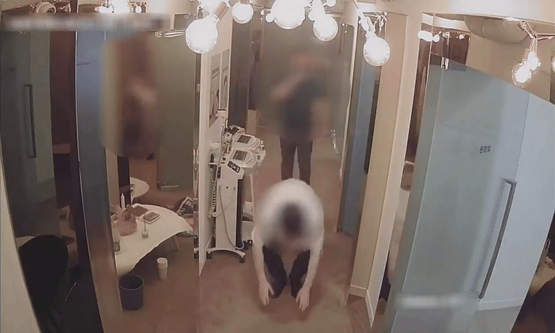 에토미데이트 투약 판매업자 일당이 불법 시술소 운영 전 고사를 지내는 모습./영상제공=서울경찰청.