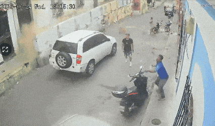 지난 24일(현지시간) 베네수엘라 북부에서 발생한 지진 상황./영상=엑스(X·옛트위터)
