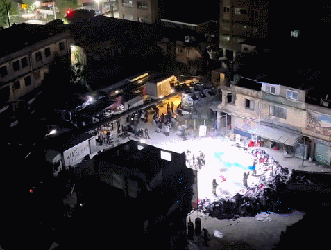 제물포시장에서 새벽 3시가 넘도록 스피커와 연막탄을 동원한 촬영이 이어져 주민들이 소음 피해를 겪었다는 주장이 나왔다./영상=스레드