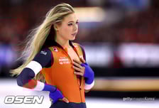 '지퍼 한 번 내렸을 뿐인데' 유투버 여친 레이르담, 올림픽 금메달보다 비싼 14억짜리 순간[2026 동계올림픽]