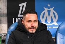 'HERE WE GO' 로마노 확인! 토트넘, '이적료 0원' 이탈리아 명장 노린다..."데 제르비와 함께할 생각 충분해"