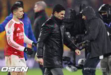 충격! 1위 감독도 자른다.. '4연속 준우승 위기' 아스날, '새가슴' 트라우마에 아르테타 내치고 인자기? 지단?