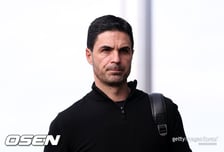 "아스날 우승 못 하면 떠나야 할 것" 英 전설, 아르테타 경질 가능성 '냉정 평가'