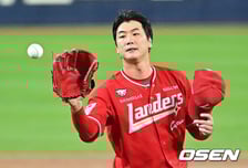 ‘충격’ 에이스 김광현이 사라졌다! 사령탑 어떤 플랜B 꺼내들까, 직접 대체자 언급하다 “신인 김민준 필두로…” [오!쎈 인천공항]