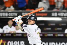 ‘1년 1억 백의종군’ 손아섭, 왜 1군 올라오지 못했나 “개인 훈련은 개인 훈련일 뿐” [오!쎈 오키나와]