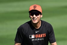 ’51번 우익수’ 이정후에게서 이치로의 향기가 난다…현지 매체도 칭찬 일색