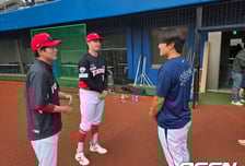 “순발력 좋아서 다행” 모두가 철렁한 투수 직격 타구, 호주 국가대표 유격수 사과에 훈훈한 마무리 [오!쎈 오키나와]