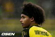 '불법 무기 소지' 도르트문트 유망주, 구단 몰래 고난도 격투기 훈련 논란..."몸 관리 안해?"