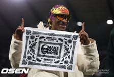 '구단주' 스눕 독이 달군 스완지 홈구장...엄지성 75분 활약, 후반 추가시간 극장 동점골로 1-1 무승부