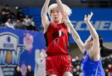 ‘김소니아 퇴장 안혜지 3점슛 6방 폭발’ BNK, 4위로 상승…PO 보인다