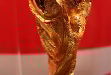 스로인 5초 카운트다운 도입?...IFAB, 월드컵 규정 대변화 추진