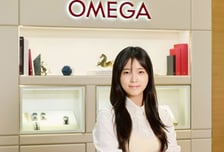 ‘첫 金’ 최가온에게 올림픽 에디션 시계 전달한 오메가