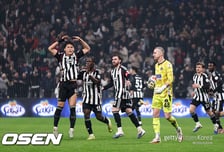 ‘튀르키예리그 3경기 연속골’ 오현규 인기 미쳤다…팬사인회에 무려 1만명 넘게 운집, 세 시간동안 사인만 했다