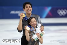 ‘어쩐지 연기가 너무 진하더라?’ 금메달 딴 일본 피겨 커플, 알고보니 실제 연인이었다…포상금만 6억 원 ‘대박' [2026 동계올림픽]