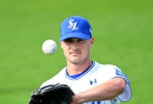 ‘빨간 불’ 켜진 삼성 마운드, '닥공 야구'로 돌파구 찾는다 [삼성 캠프]