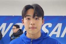 "귀 아파 죽겠어요" 골 넣고도 혼난 강현묵 "이정효 감독님이 화를 너무 내시더라...아직 새끼발톱도 못 따라가"[수원톡톡]