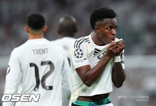 '대~단한 규칙 납셨다' 월드컵서 입 가리고 대화하면 레드카드?...'비니시우스법' 등장