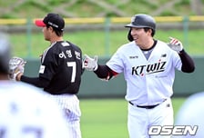 아직도 ‘22번 김현수’ LG 유니폼들이…KT 김현수, 진심 밝히다 “예전 50번 두산 유니폼 보는 기분…LG팬들이 저를 얄미워하면, 좋은 성적 아닐까요” [오!쎈 오키나와]